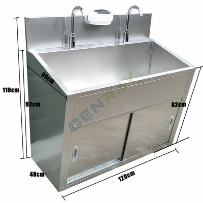 Lavabo con rubinetto a induzione in acciaio inox per 2 persone